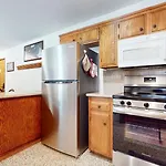 Mammoth Estates Deluxe 2 Bedroom Condos