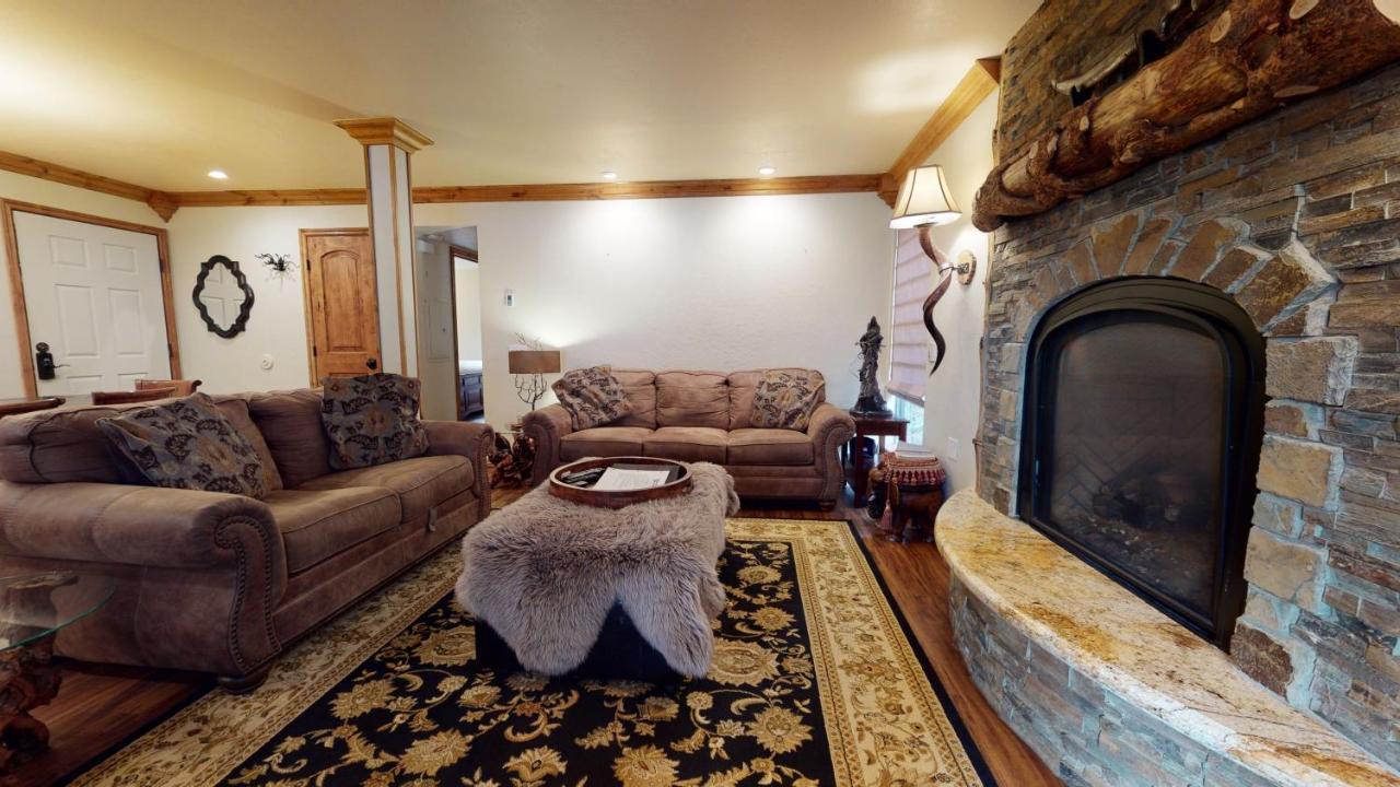 Apartment Mammoth Estates Deluxe 2 Bedroom *