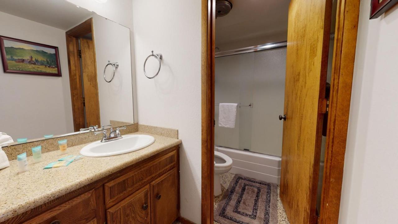 Mammoth Estates Deluxe 2 Bedroom