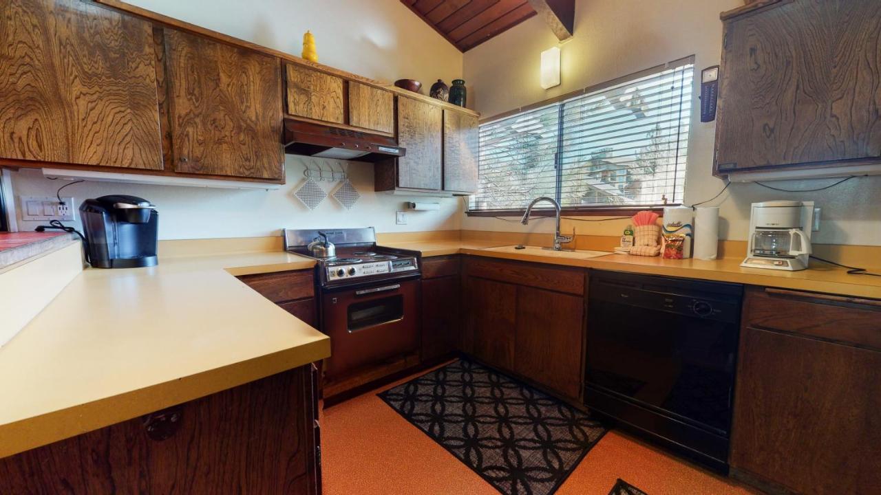 Mammoth Estates Deluxe 2 Bedroom Apartment *