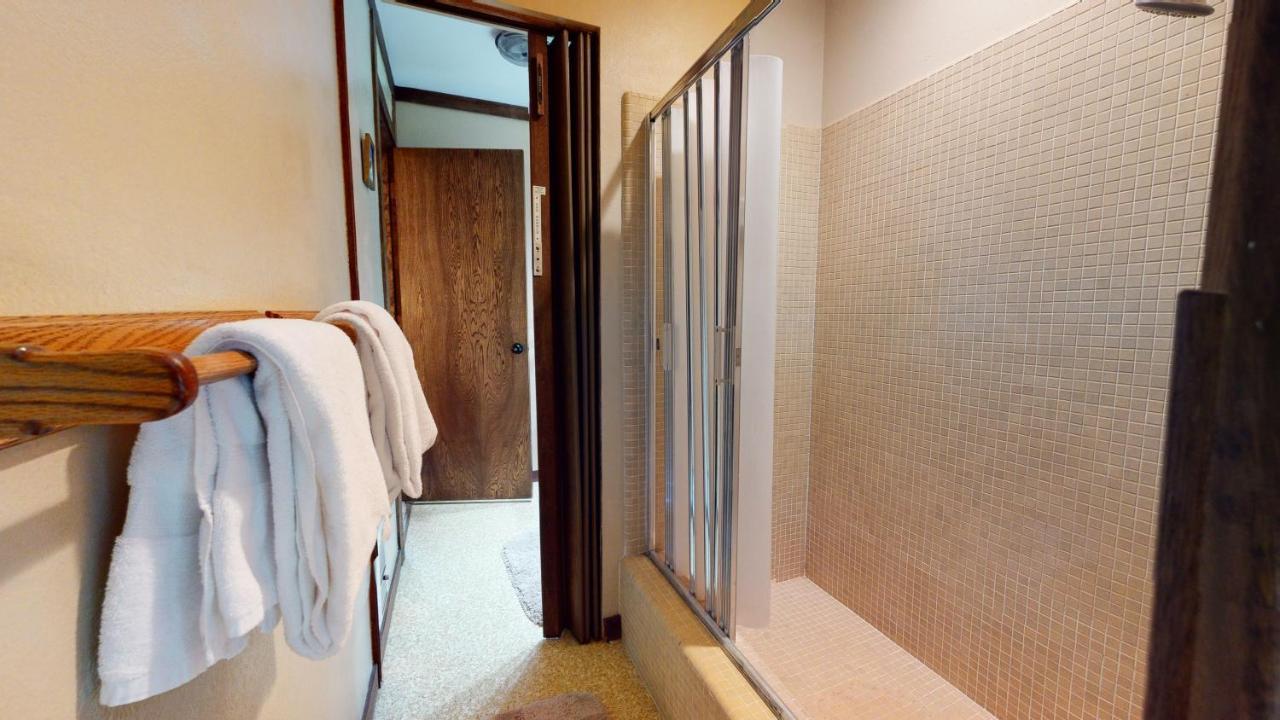 Mammoth Estates Deluxe 2 Bedroom Apartment *