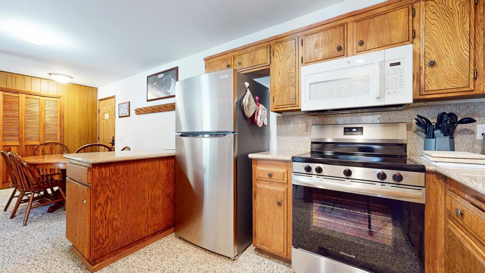 Mammoth Estates Deluxe 2 Bedroom * Mammoth Lakes