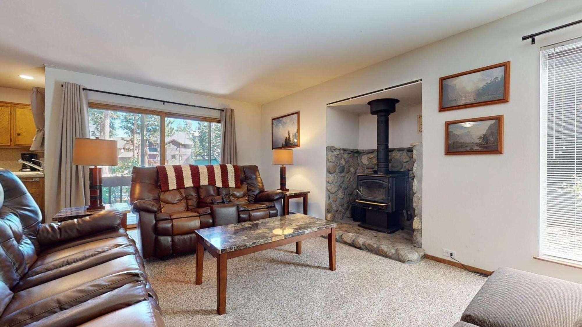 Mammoth Estates Deluxe 2 Bedroom